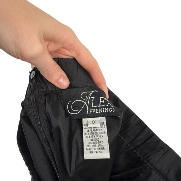 Alex Evenings Black A-Line Pleated Satin Maxi Skirt Formal Womens Plus 1x - Picture 4 of 4
